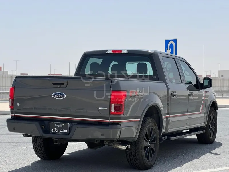 2020 Ford F 150 LARIAT