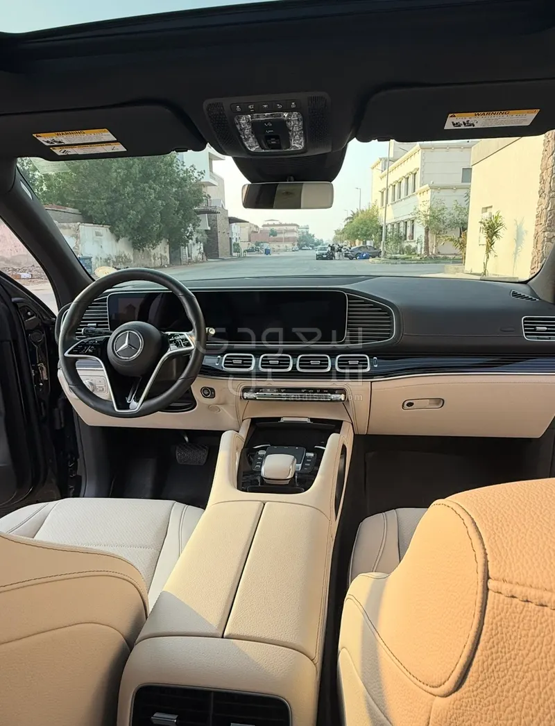 2025 مرسيدس - بنز جي إل إي 350