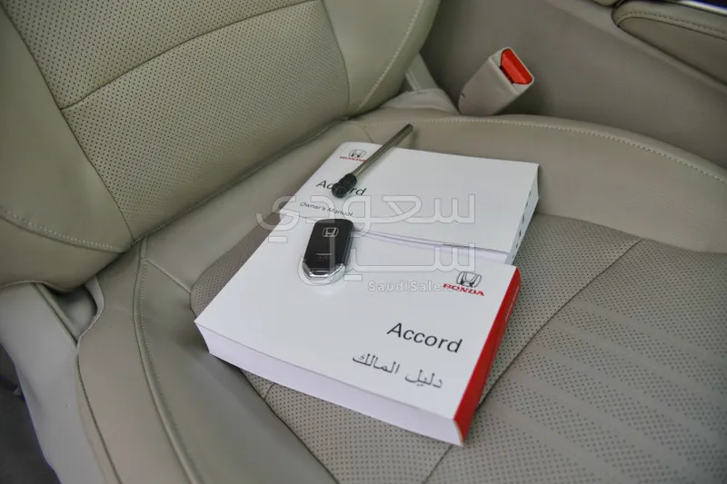 2019 هوندا اكورد اي اكس ال