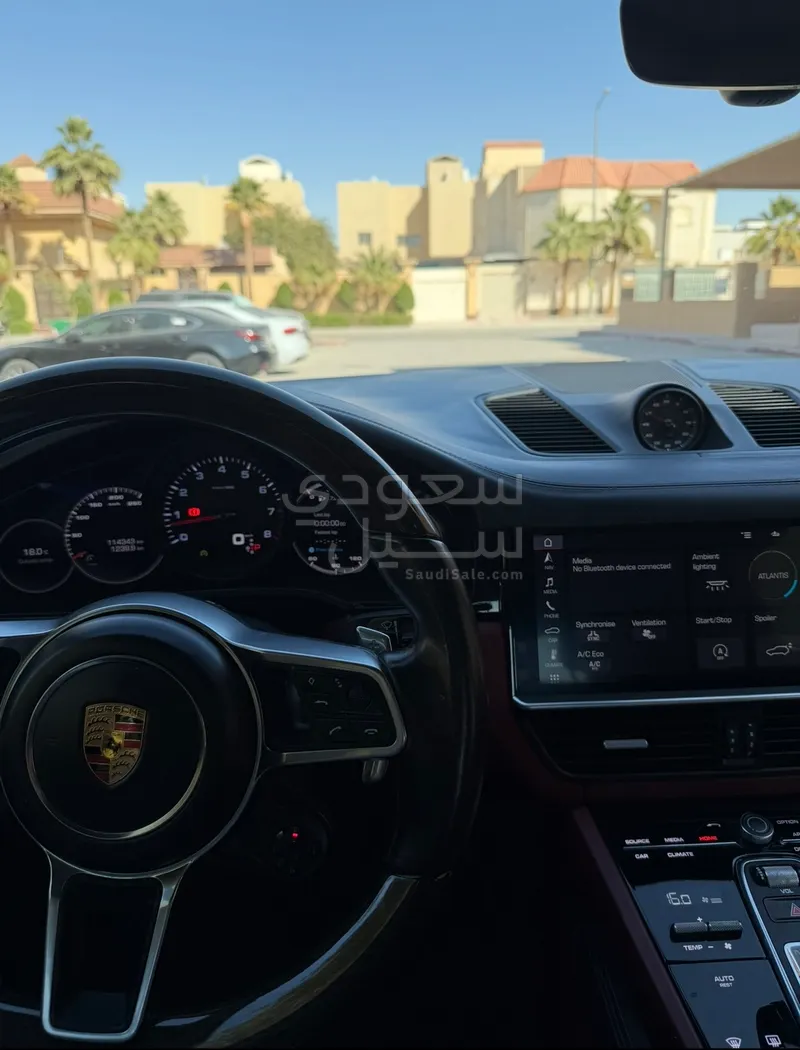 2020 Porsche Cayenne Coupe