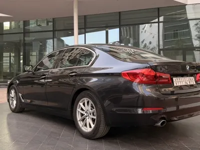 2019 BMW 5 Series 520i