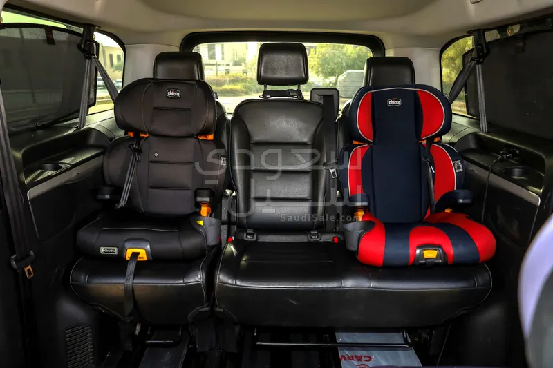 2024 بيجو ترافلر