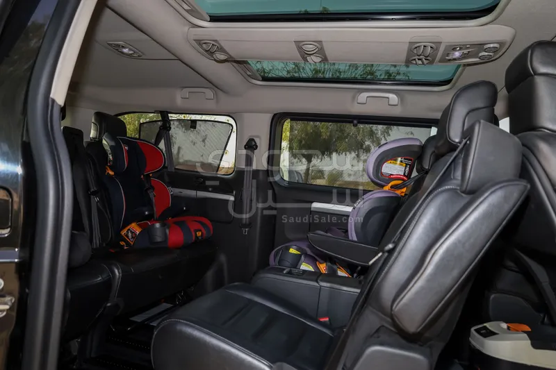 2024 بيجو ترافلر