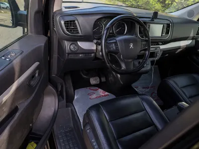 2024 بيجو ترافلر