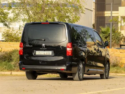 2024 بيجو ترافلر