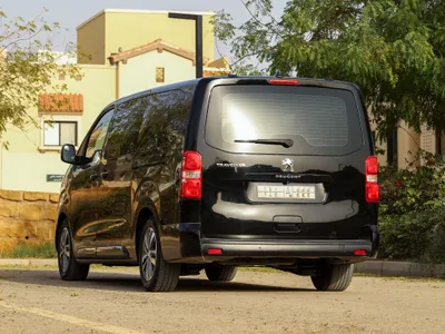 2024 بيجو ترافلر