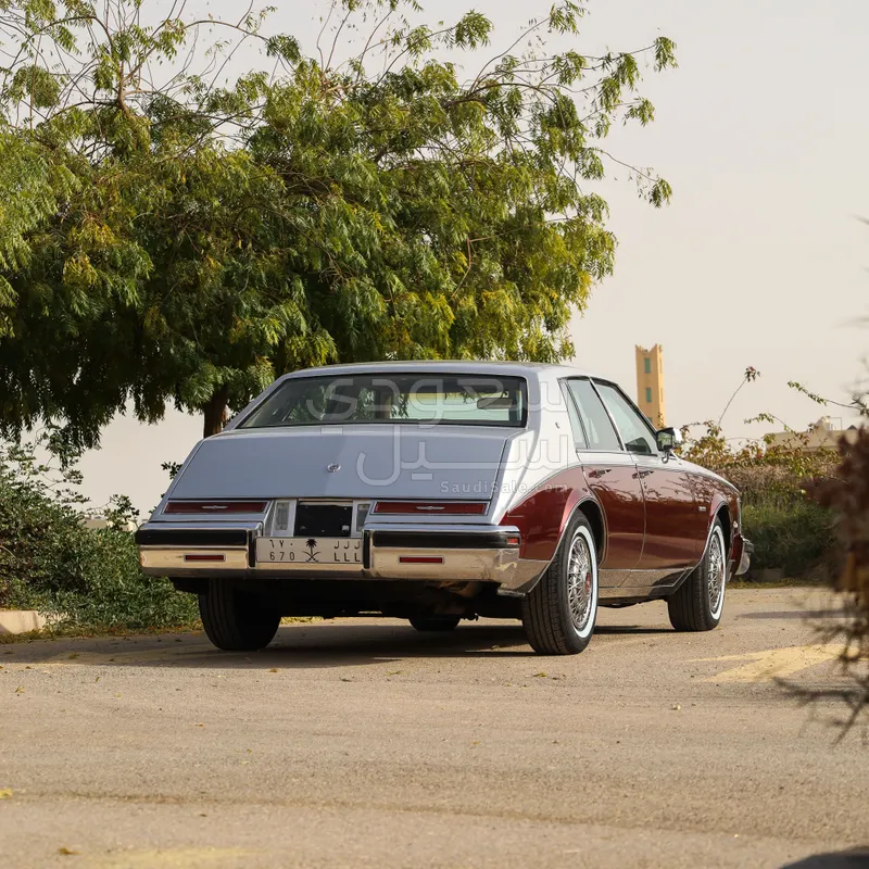 1981 كاديلاك سيفيل