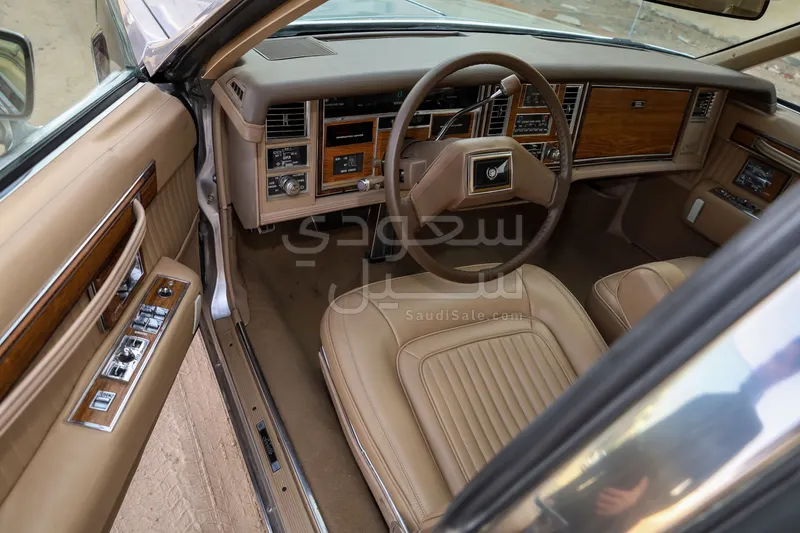 1981 كاديلاك سيفيل