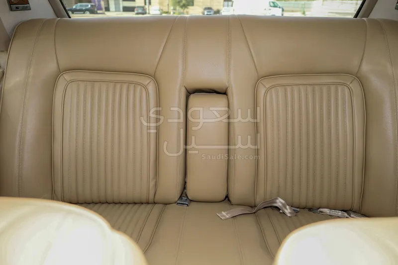 1981 كاديلاك سيفيل