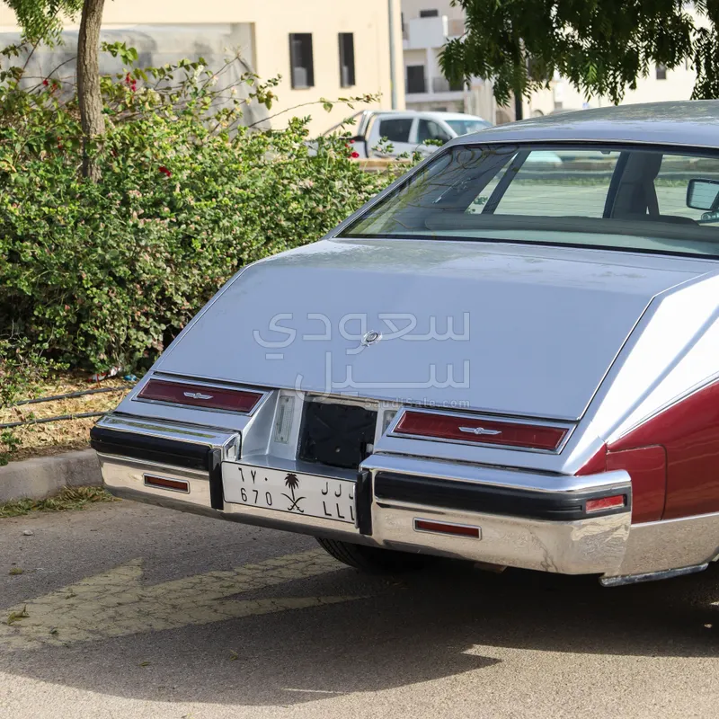 1981 كاديلاك سيفيل