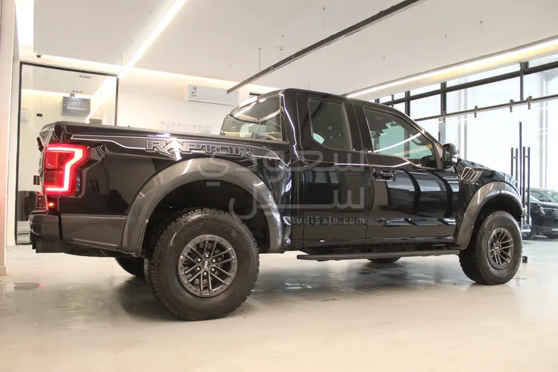 2020 فورد اف 150