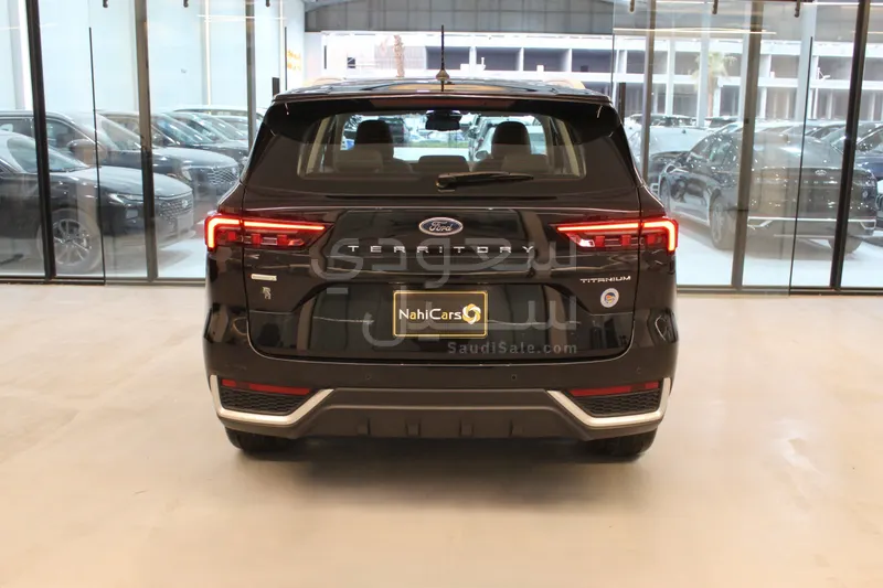 2024 فورد تيريتوري تيتانيوم بلس