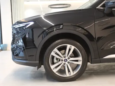 2024 فورد تيريتوري تيتانيوم بلس