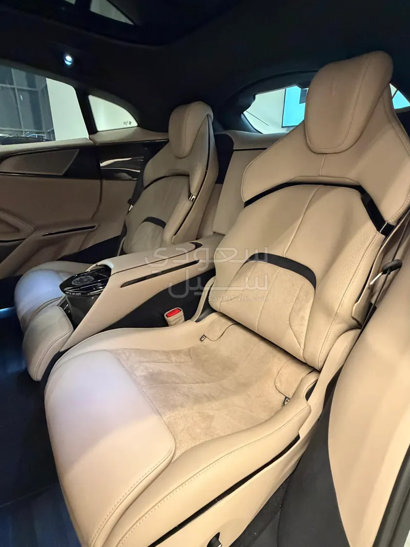 2025 فيراري بوروسانجوي