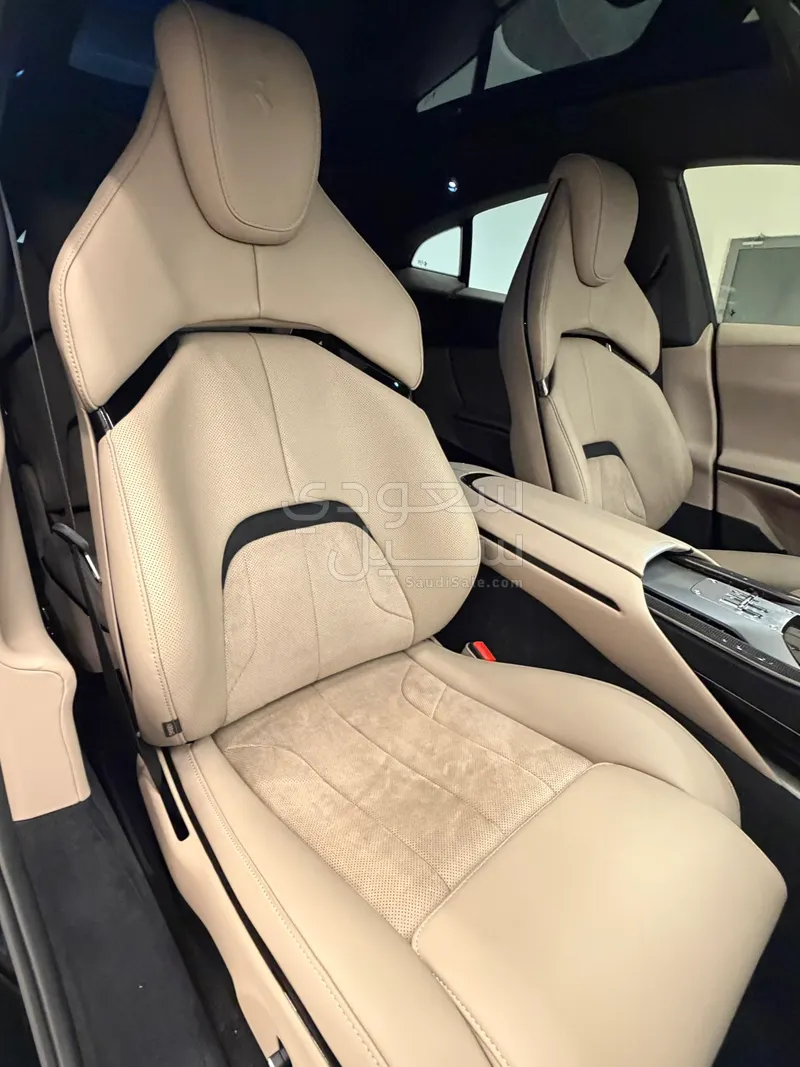 2025 فيراري بوروسانجوي