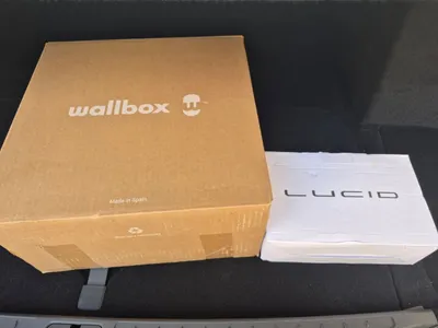 2024 لوسيد اير بيور