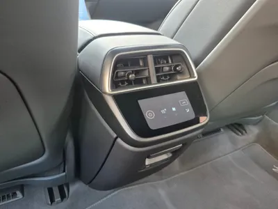 2024 لوسيد اير بيور