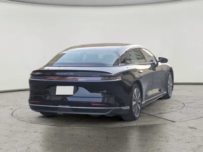 2024 لوسيد اير بيور