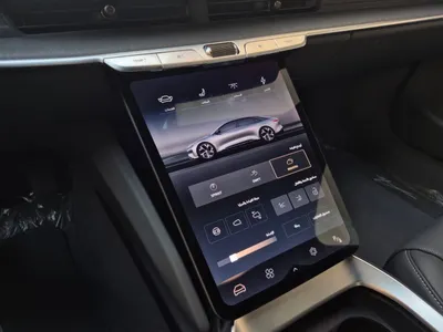 2024 لوسيد اير بيور