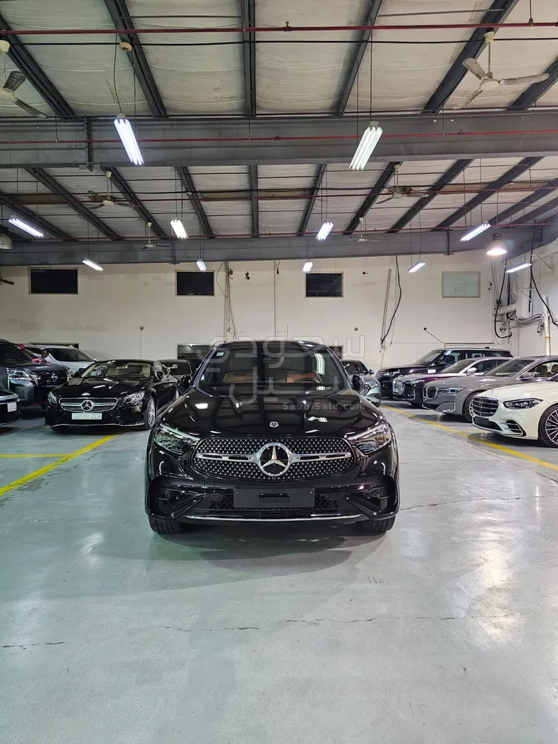 2024 مرسيدس - بنز جي إل سي 300 كوبيه
