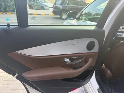 2021 مرسيدس - بنز إي 250