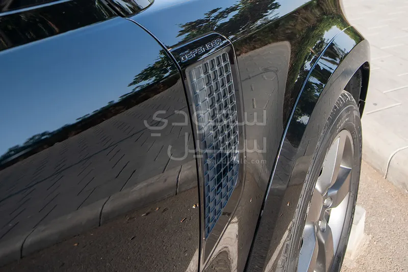 2024 لاند روفر ديفيندر 110