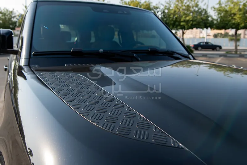 2024 لاند روفر ديفيندر 110