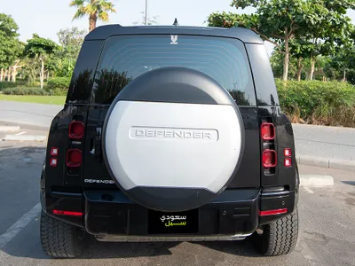 2024 لاند روفر ديفيندر 110