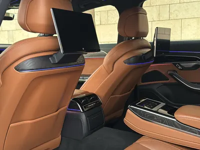 2023 اودي اي 8 50 تي إي اف اي