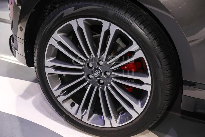 2025 لاند روفر رينج روفر فيلار اتش اس اي