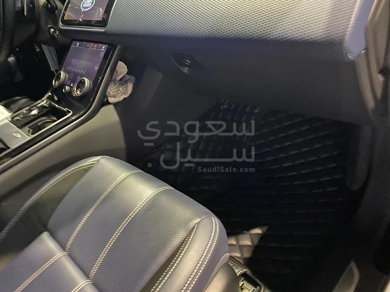 2021 لاند روفر رينج روفر فيلار فيلار