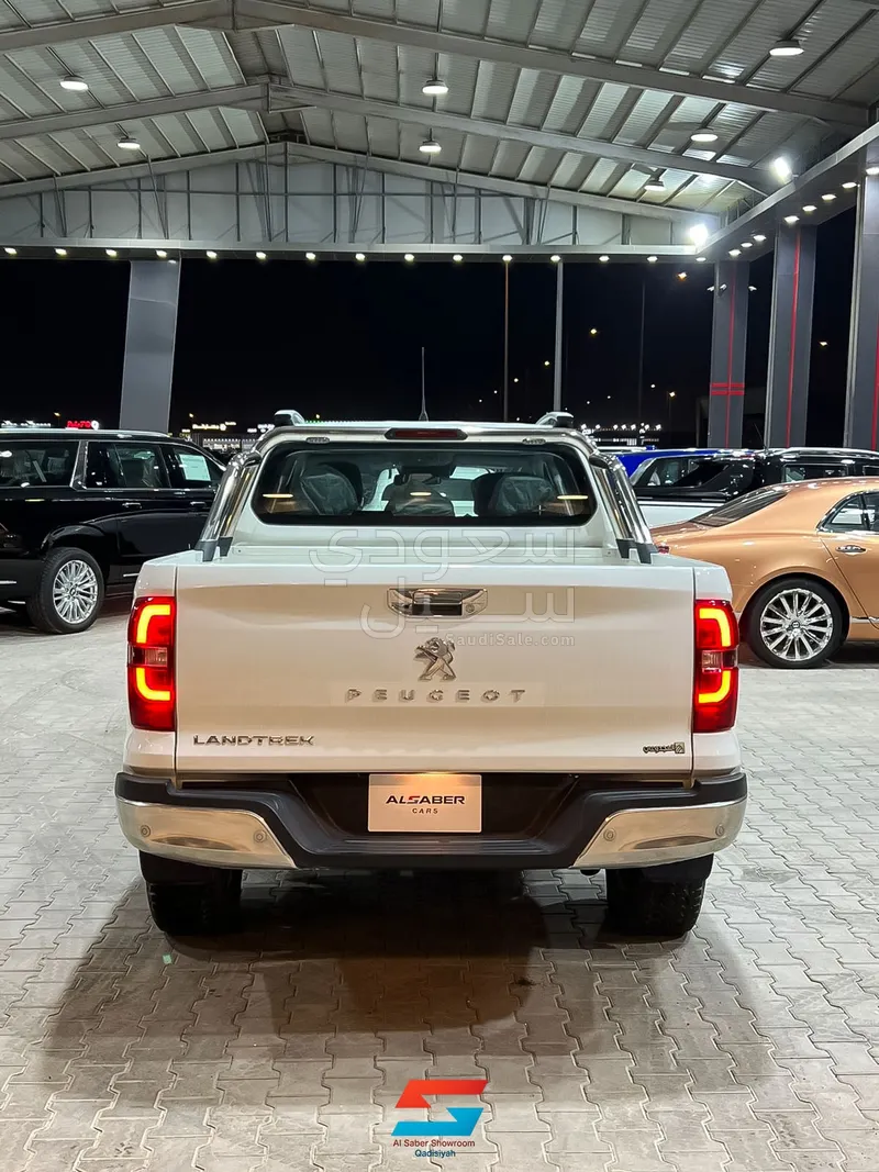 2023 بيجو بيك اب