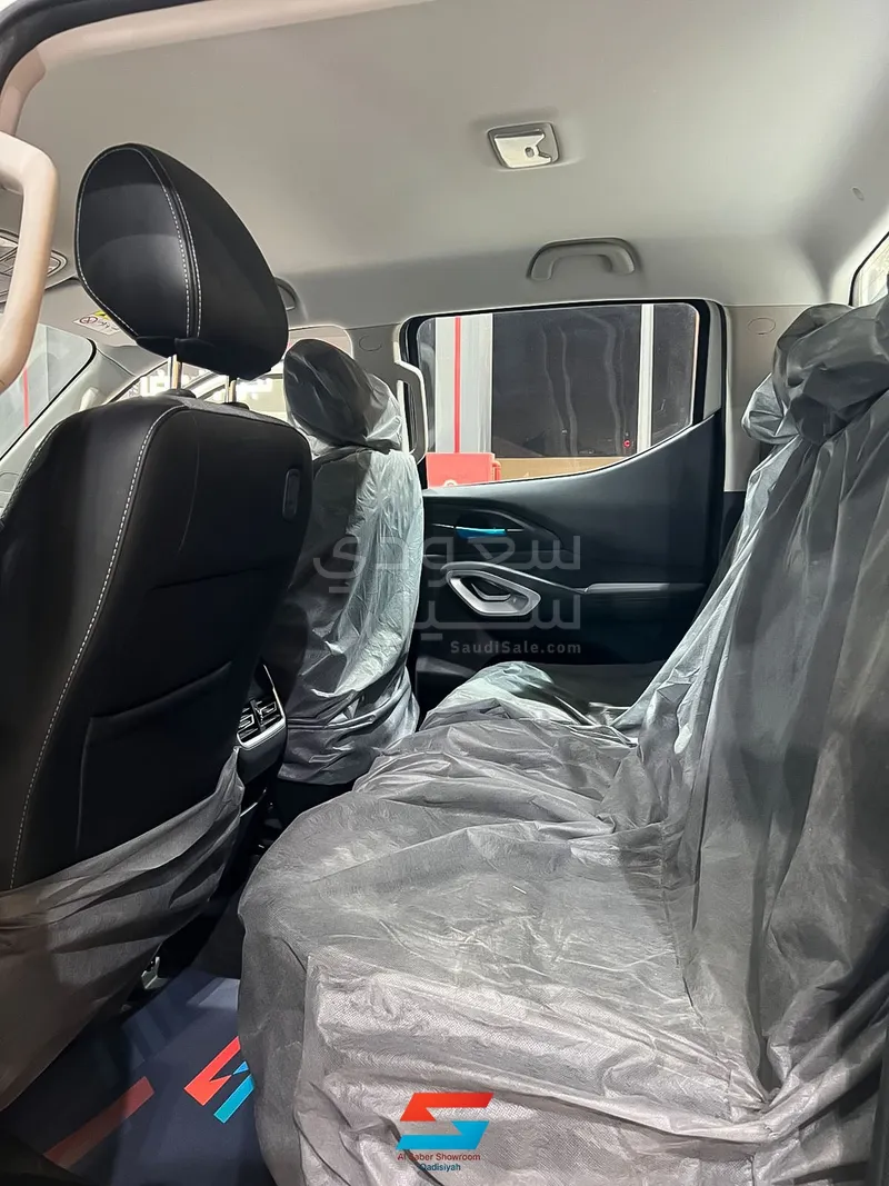 2023 بيجو بيك اب