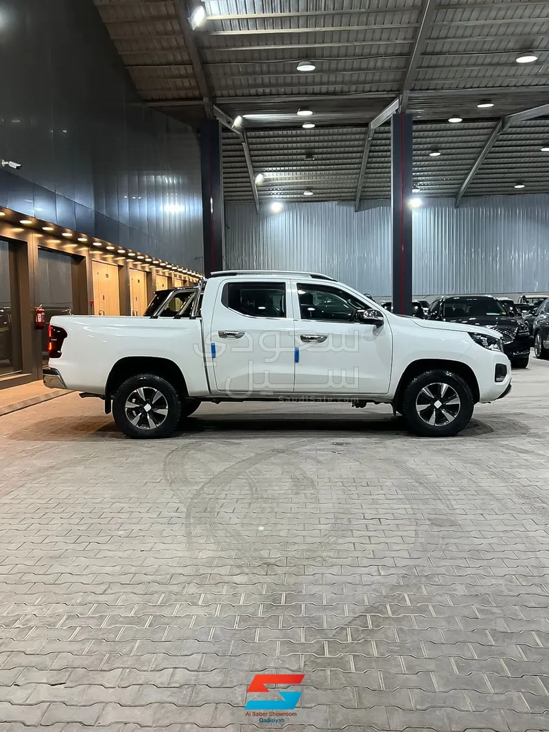 2023 بيجو بيك اب