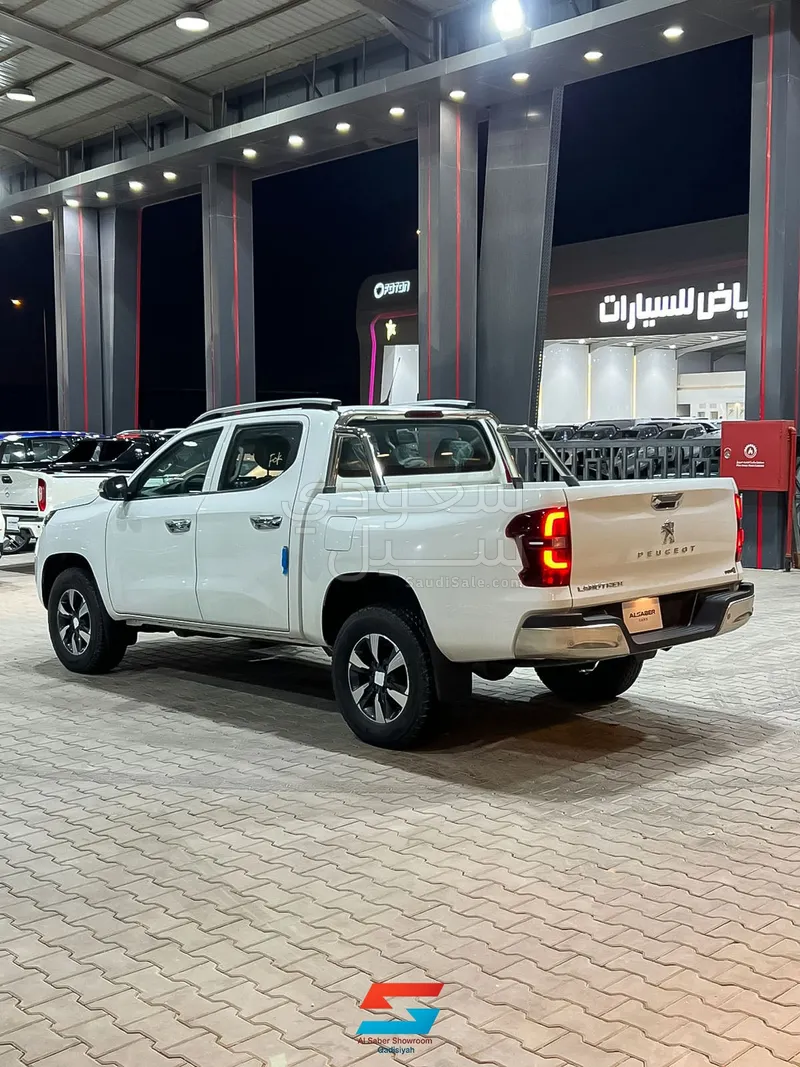 2023 بيجو بيك اب