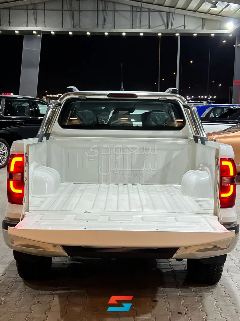 2023 بيجو بيك اب