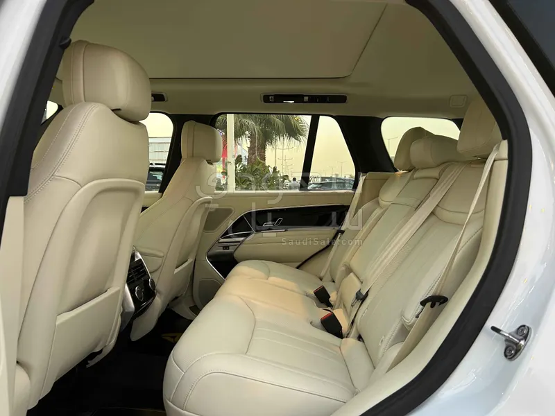 2025 لاند روفر رينج روفر اتش اس اي