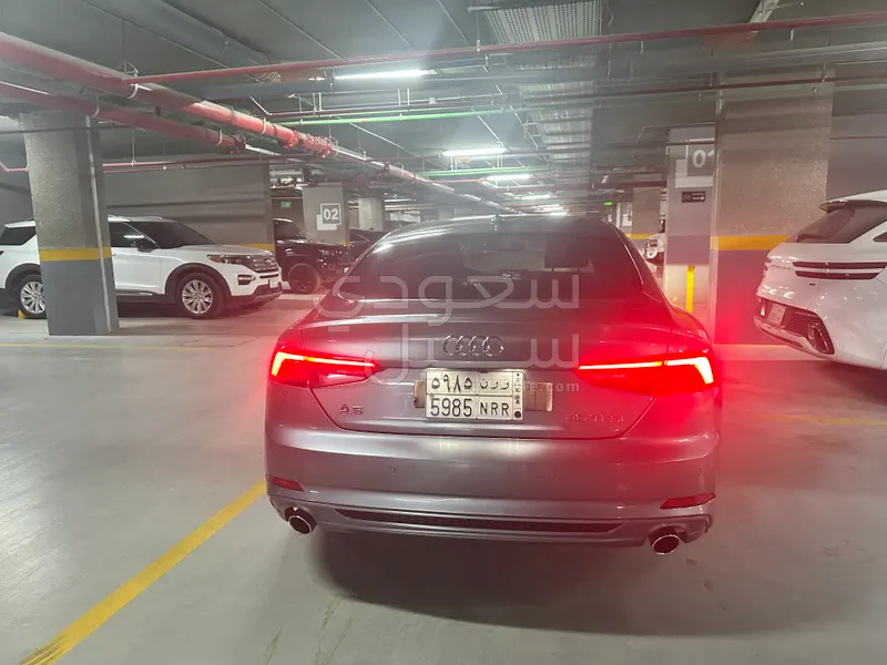 2018 اودي اي 5 40 تي اف اس اي اس لاين