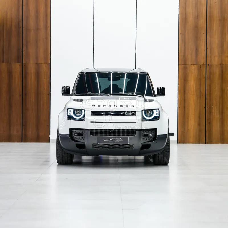2024 لاند روفر ديفيندر اتش اس اي