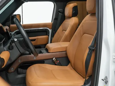 2024 لاند روفر ديفيندر اتش اس اي