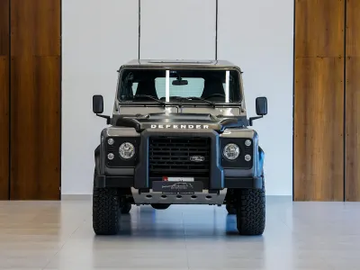 2016 لاند روفر ديفيندر 90