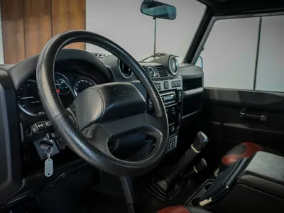 2016 لاند روفر ديفيندر 90