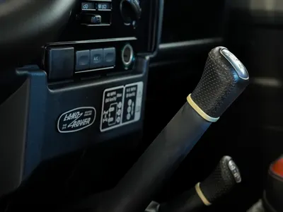 2016 لاند روفر ديفيندر 90