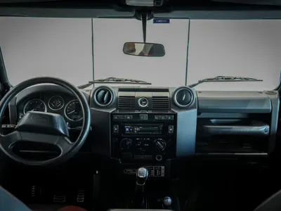 2016 لاند روفر ديفيندر 90