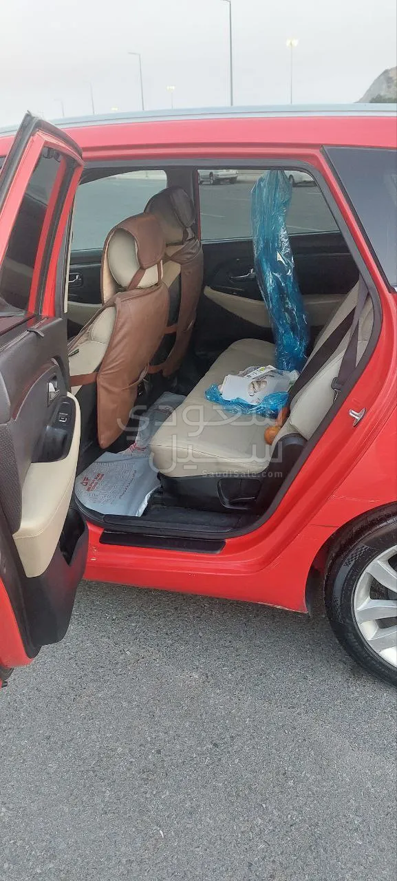 2014 كيا كارنز