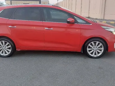 2014 كيا كارنز