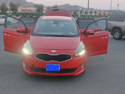 2014 كيا كارنز