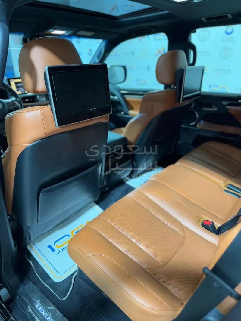 2020 لكزس إل إكس 570 اس