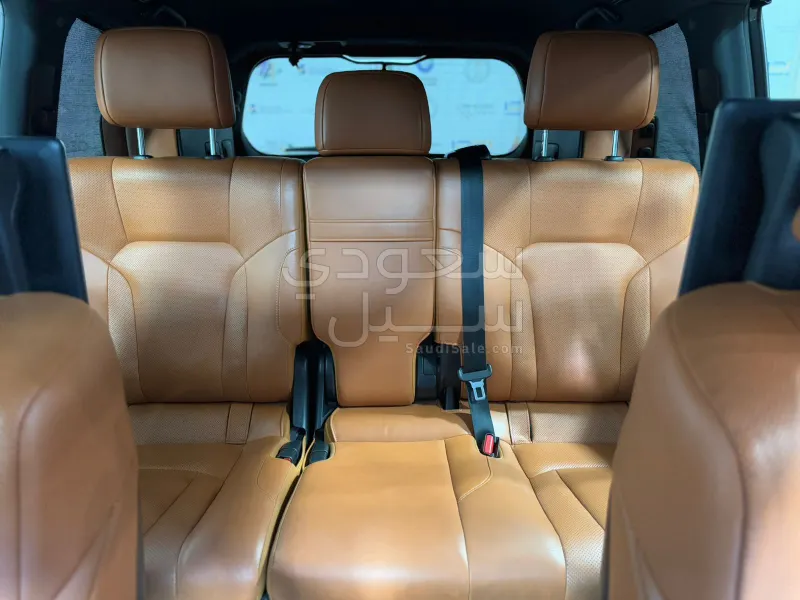 2020 لكزس إل إكس 570 اس