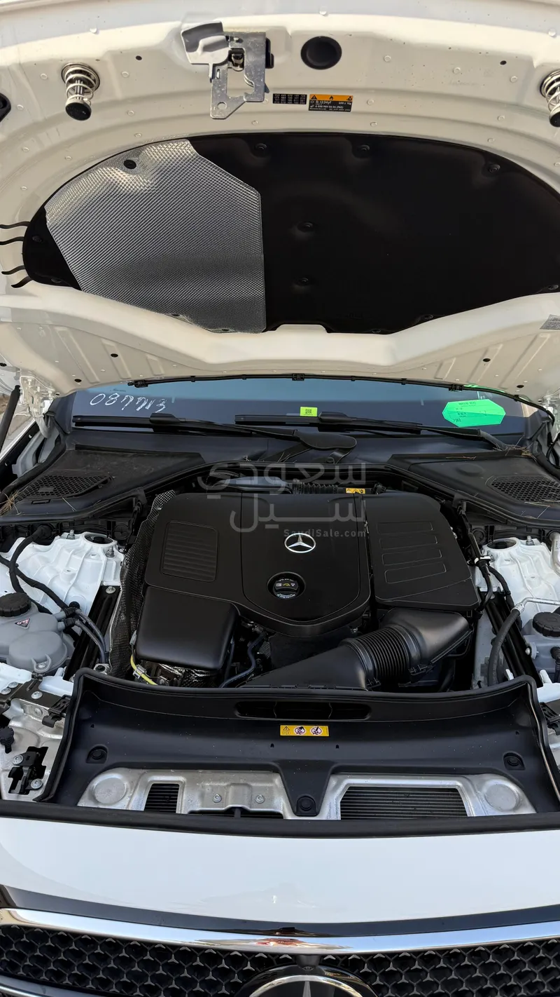 2025 مرسيدس - بنز إي 200